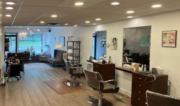 Original view of the Hair Studio interior